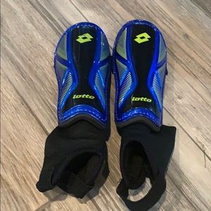 Lotto soccer shin guards, sz M